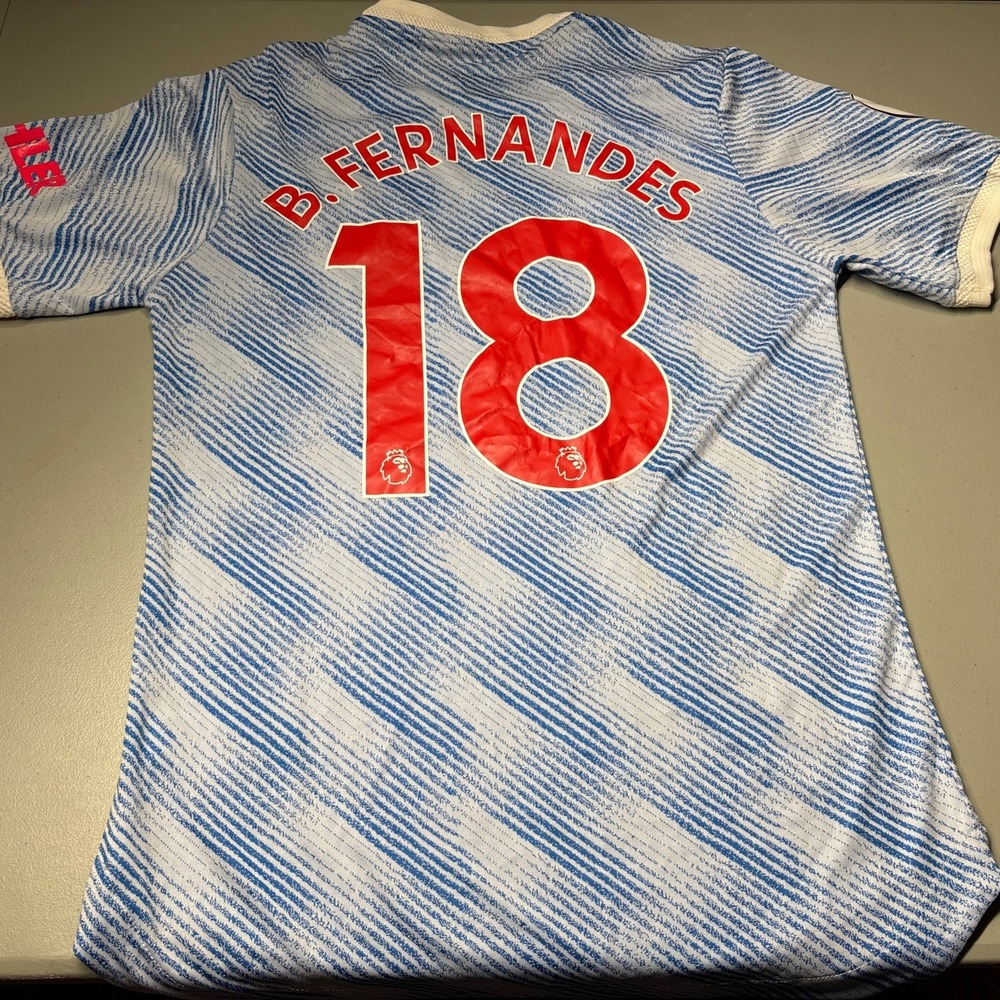 ADIDAS 2021-22 MANCHESTER UNITED *FERNANDES* SHIRT JERSEY SIZE L